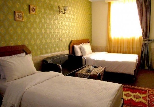 اتاق دو تخته تویین هتل امیرکبیر کرج